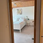 Rebenblick Dachsuite In Historischem Gebaeude Aus 1840 Ruppertsberg