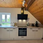 Rebenblick Dachsuite In Historischem Gebaeude Aus 1840 Apartamento *