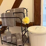 Apartamento Rebenblick Dachsuite In Historischem Gebaeude Aus 1840 Ruppertsberg