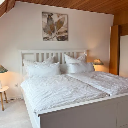 Rebenblick Dachsuite Mit Kulinarischen Extras Auf Wunsch Appartement *