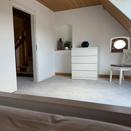 Rebenblick Dachsuite In Historischem Gebaeude Aus 1840 *
