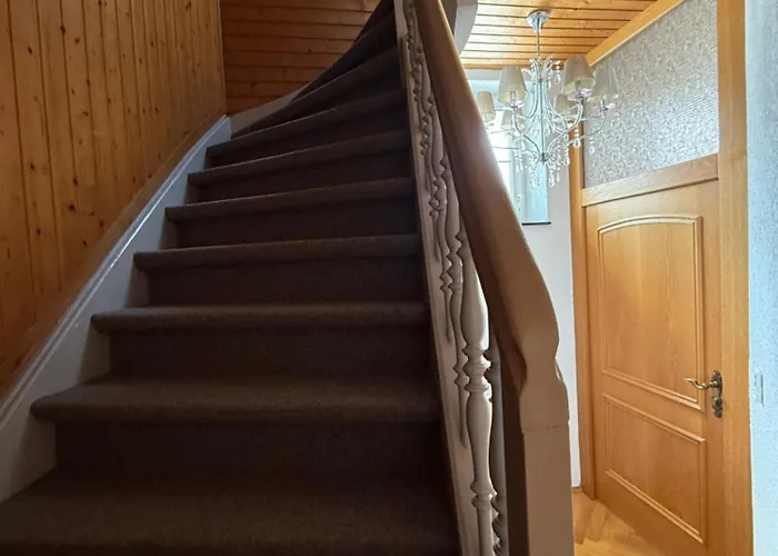 Rebenblick Dachsuite In Historischem Gebaeude Aus 1840 *